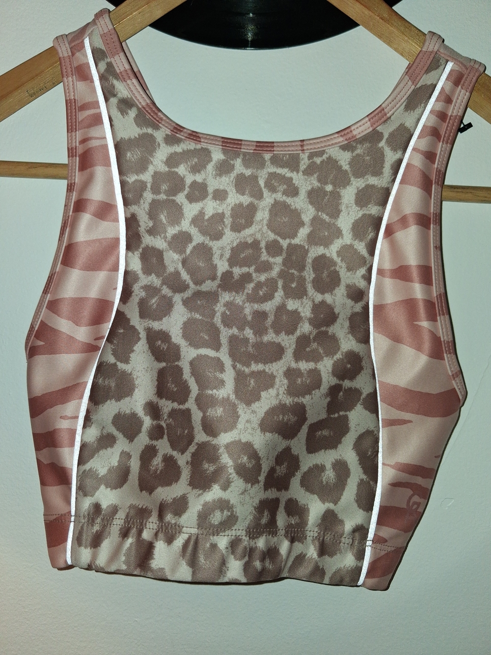 Good American Pink and Cream Leopard Crop Tank Sports Bra